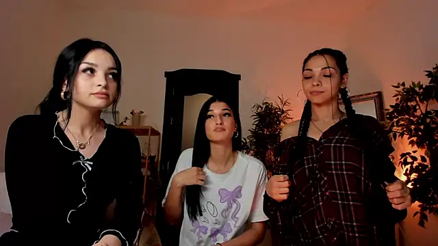 babygang_sidequests webcam