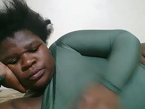 sexybutyy webcam