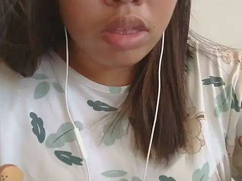 ChubbyButty live cam on StripChat
