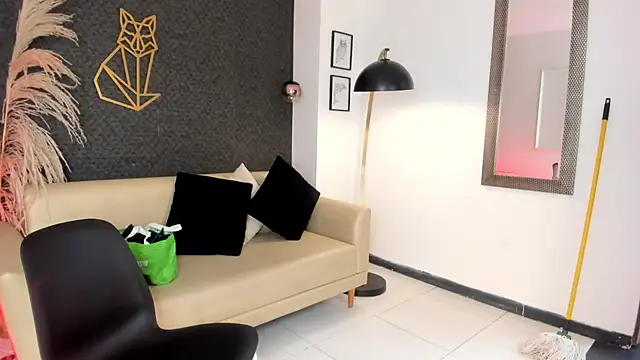 voyeur webcam Silvia Lane