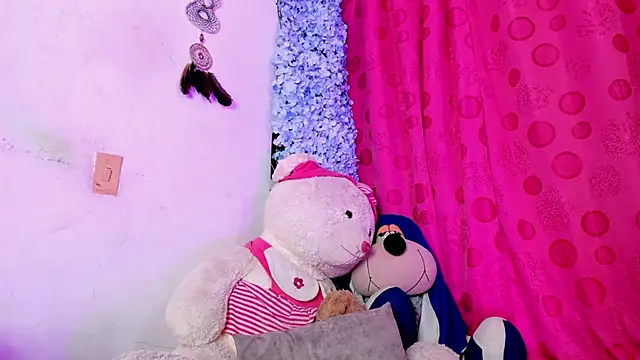 samy_foox live cam on StripChat