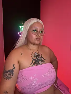pinkbaddie777 webcam