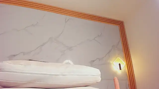 alena_kenner webcam