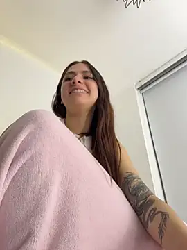 EmilyCxx webcam
