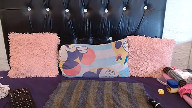 PunkinbuttXx05 webcam