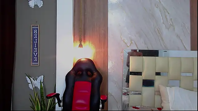 master_king_28 webcam
