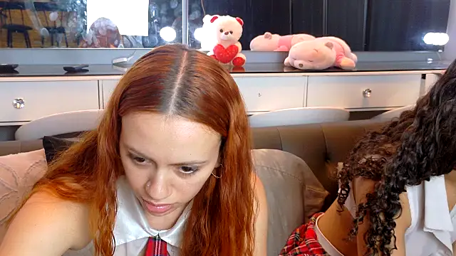 naomimia68 webcam