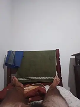Escaravelho2006 live cam on StripChat