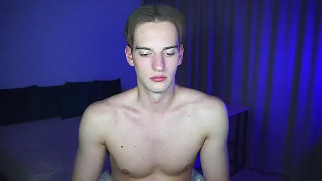 litmate (M young) - #bisexuals #blowjob #brunettes #cam2cam #dirty-talk #erotic-dance #flexing #handjob #hd #masturbation #middle-priced-privates #muscular #orgasm #recordable-publics #sexting #small-audience #smoking #striptease #white #young