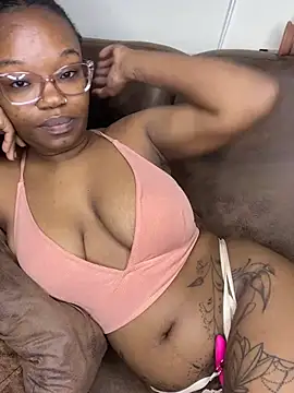 yummymelanin117 (F teen) - Put lush in ass