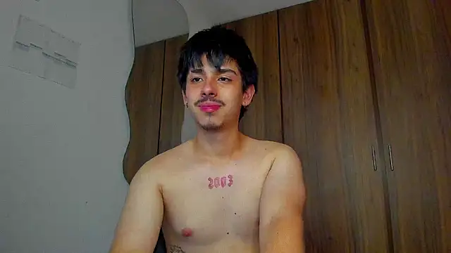 Maximo_Miller webcam