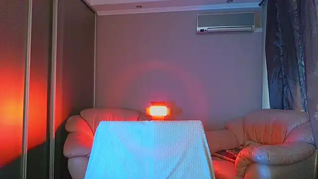 Erica_Nelson webcam