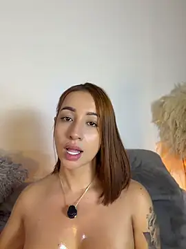Yelena_Miller1 webcam