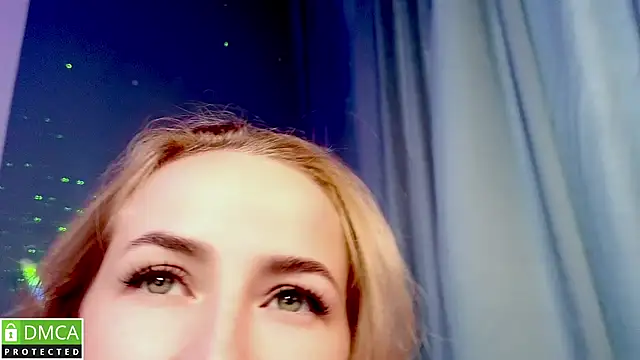 Mira_Mermayd webcam