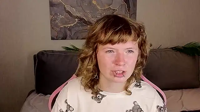 VioletDesiree webcam