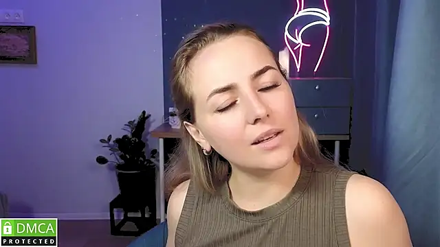 Mira_Mermayd webcam