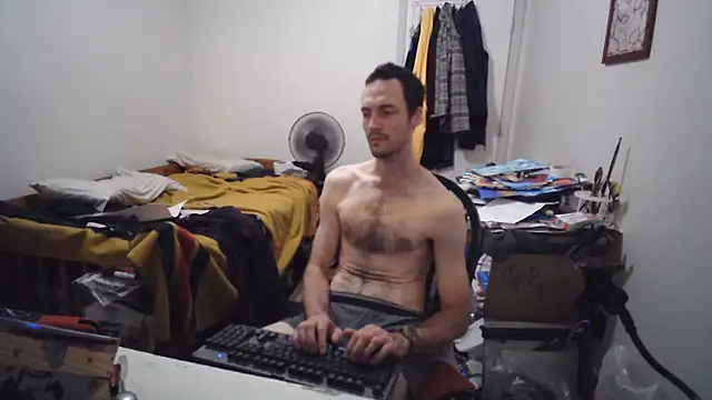 JohnnyMoves webcam
