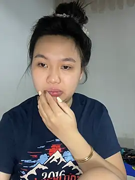 Almira6868 webcam