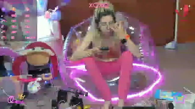 Skinygirl webcam