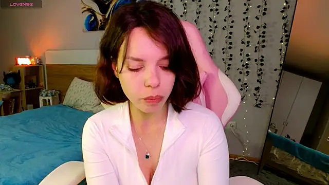 Maya_Campbell webcam