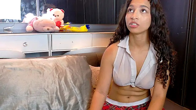 naomimia68 webcam