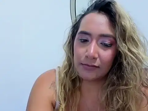 EmmaLenox webcam