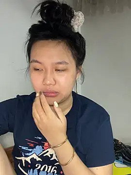 Almira6868 webcam