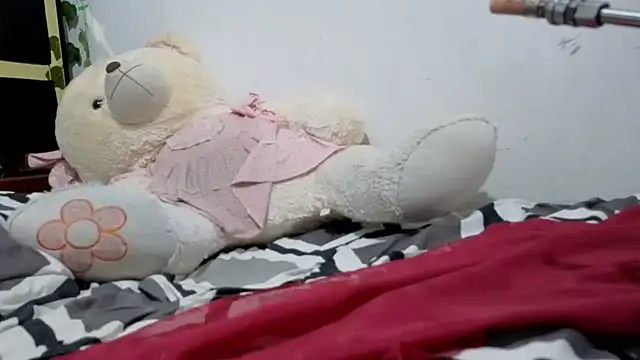 lucywhite13 webcam