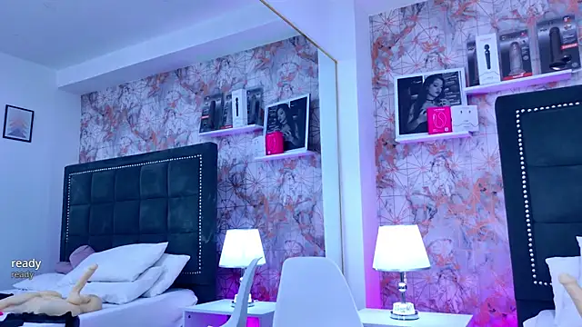 Angelique_Angell webcam