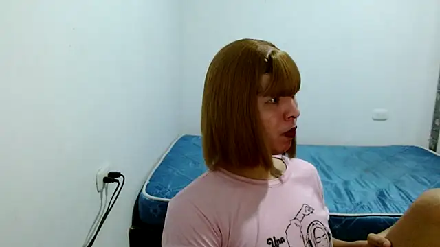 estefania224 webcam