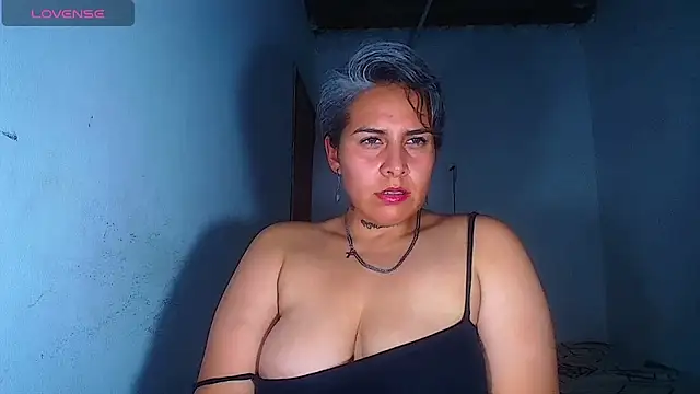Yessi_rousse webcam