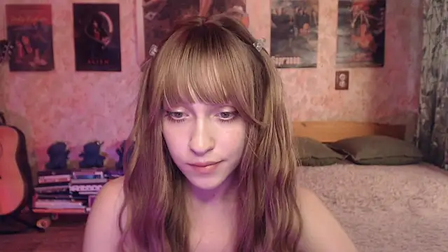 Friendly_Ellie webcam