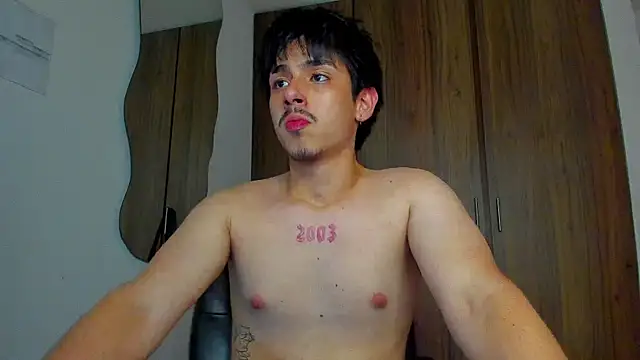 Maximo_Miller webcam