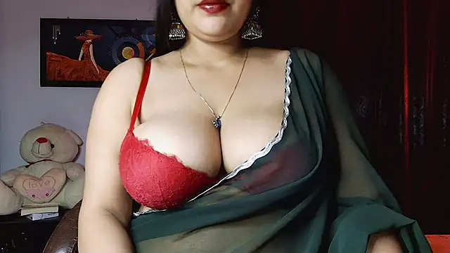MISSNASHA69X webcam