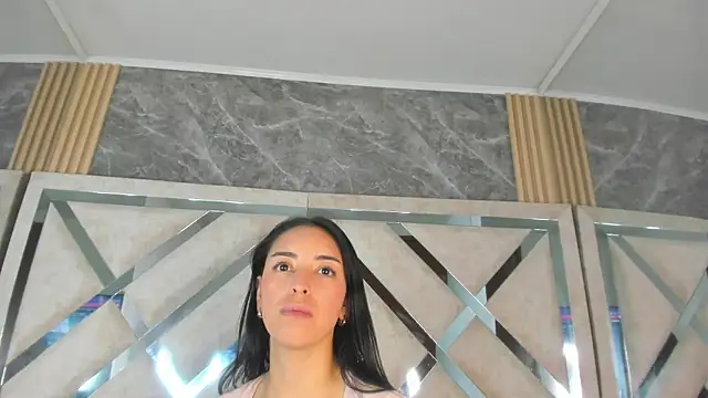 Violeta_Harlow live cam on StripChat