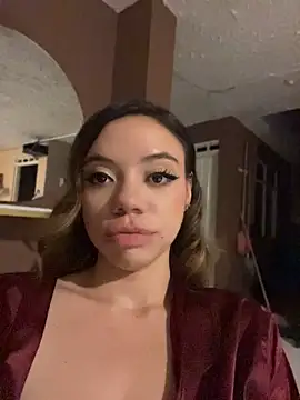 Samantha_Mouret webcam