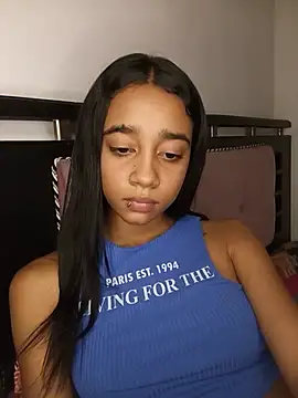 Zoe_Sweett18 webcam