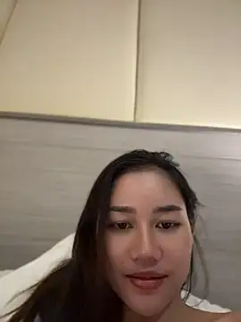 SweetThaiGirlfriend webcam
