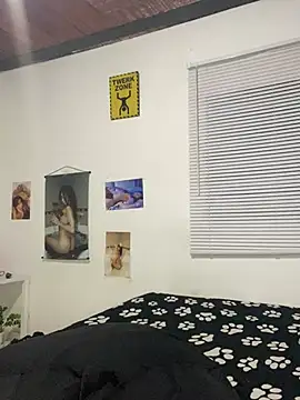 Astrid_Porno webcam