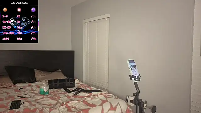nyna_stax webcam