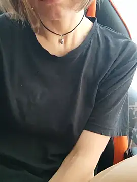 Aashikalaa webcam