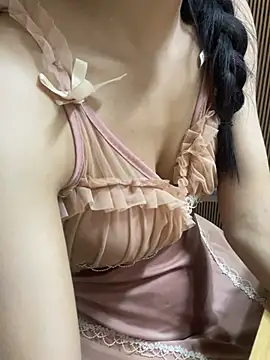 Mina048 live cam on StripChat