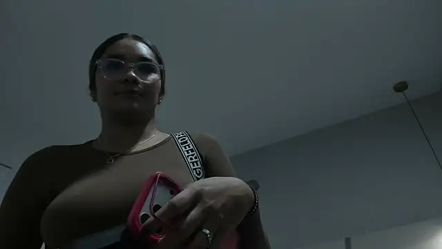 Kendall__evanss live cam on StripChat