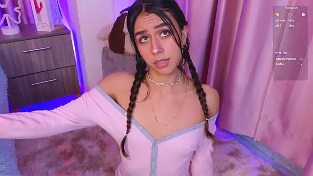Emiily_Scott1 webcam