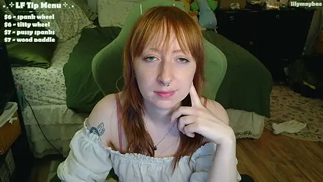 LilyMayBae webcam