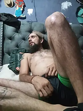 hairy_mannn webcam
