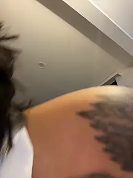 rae_lil_white - Rae_Lil_White's free webcam - UK Sex Cams
