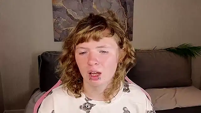 VioletDesiree webcam