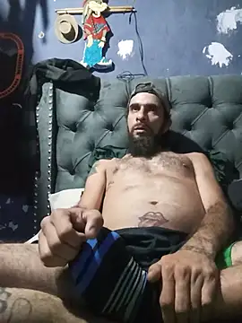 hairy_mannn webcam
