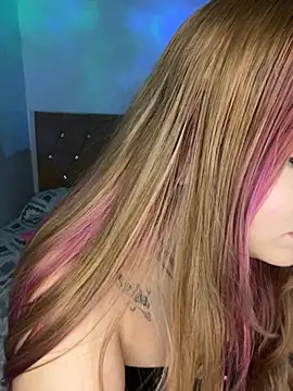 Nahomy_cm